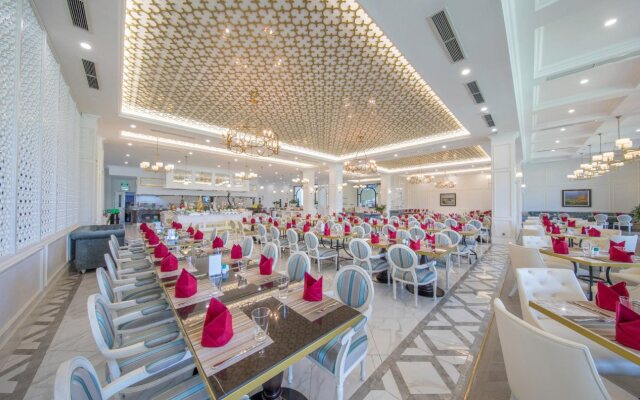 Melia Vinpearl Cam Ranh Beach Resort