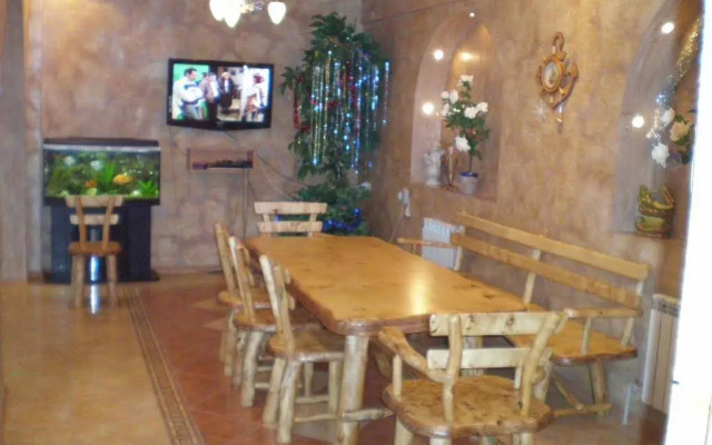 Karetnyy Dvor, otel'-sauna