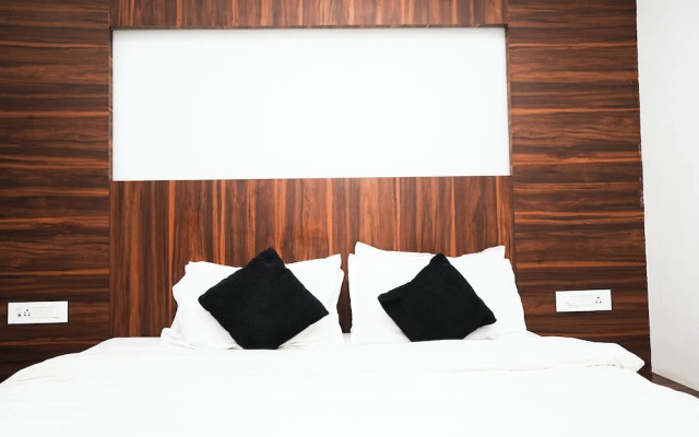 Hotel Sai Executive Near Holy Cross Church Mahabaleshwar