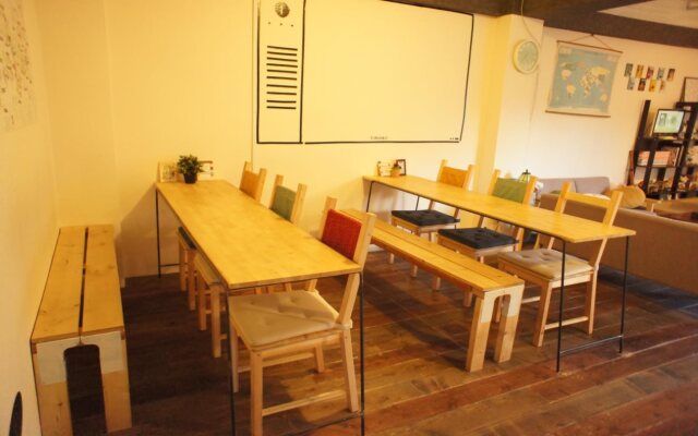 Guesthouse SUN - Hostel