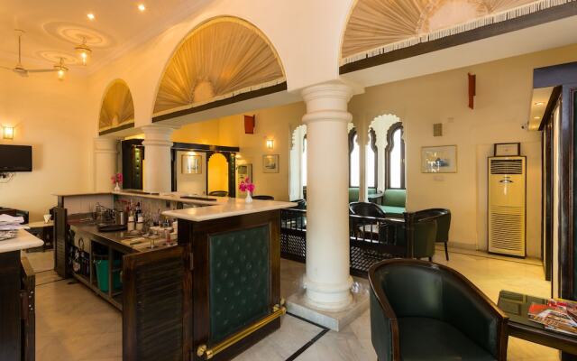 Garden Hotel