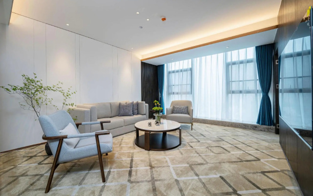 Golden °R Hotel(Shenlongcheng Store of Municipal People's Government)