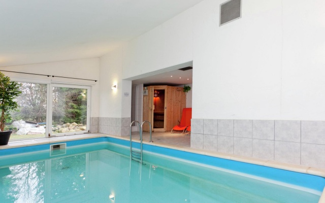Ferienhaus mit Wellnessbereich in Elend