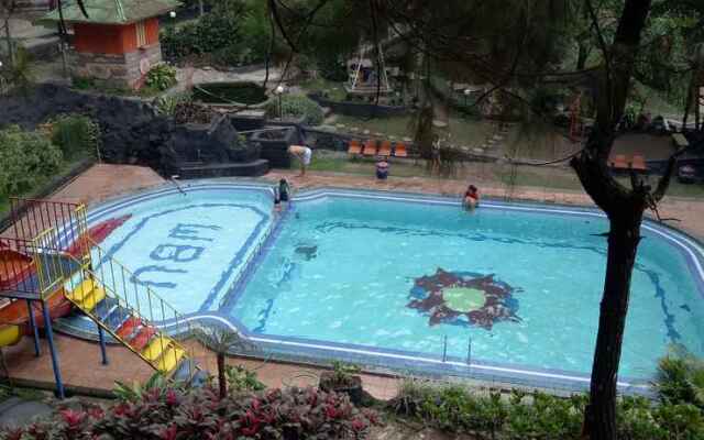 Arainn Bed And Breakfast Tretes Prigen by ecommerceloka