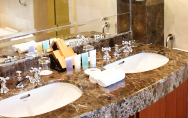 Hotel Paris Pan-Island