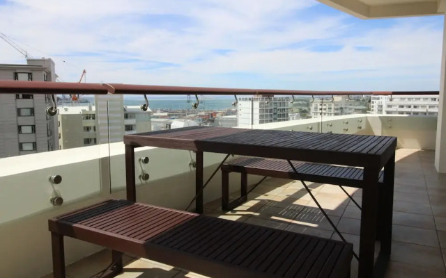 Seascape Apartment (Pullman 10D)