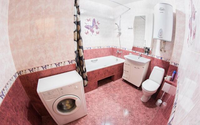 Огни Саратова на улице имени Е.И. Пугачёва 49