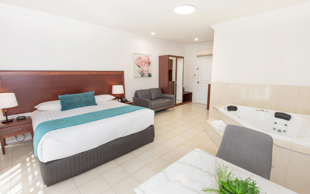Comfort Inn Deakin Palms