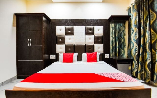 OYO 47859 Uttam Residency