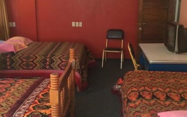 Hostal Virgen De Las Nieves III