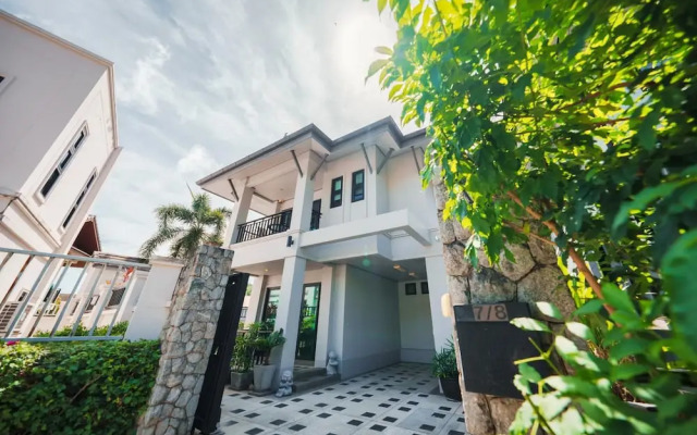 Patak 3 Bedroom Private Pool Villa