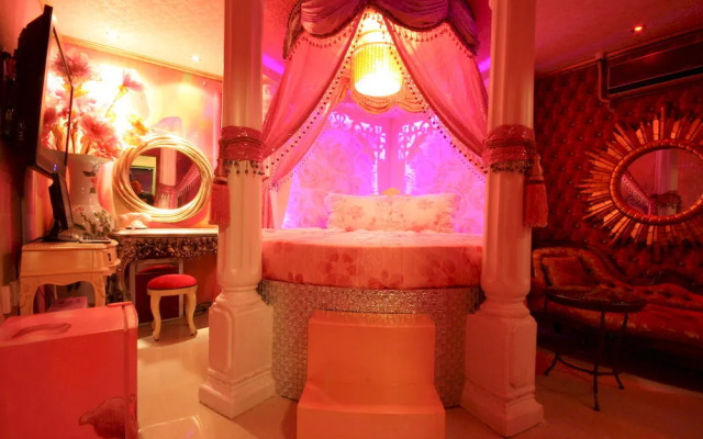 Chez Lee Palace Motel