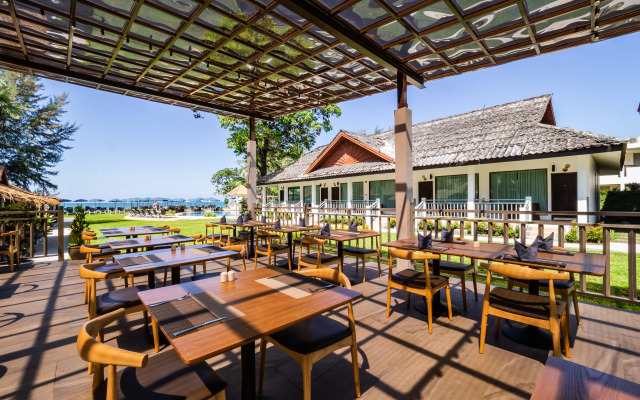 Hive Khaolak Beach Resort - Adults Only