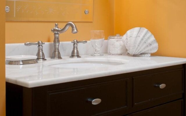 Ivy Lodge Bed & Breakfast