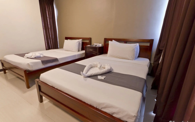 Richmond Plaza Hotel