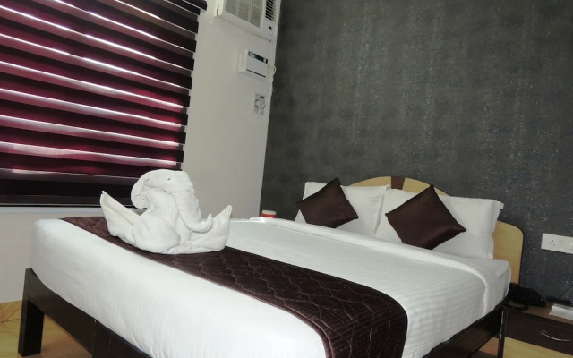 Rich Inn Mount Road - Near Spencer Plaza