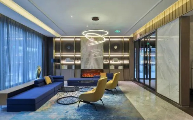 Orange Hotel  (Shanghai Hongqiao Railway Station Beidi Road)