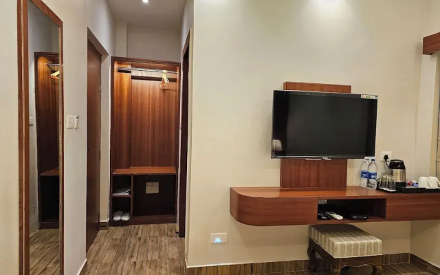 The creek boutique resort & spa