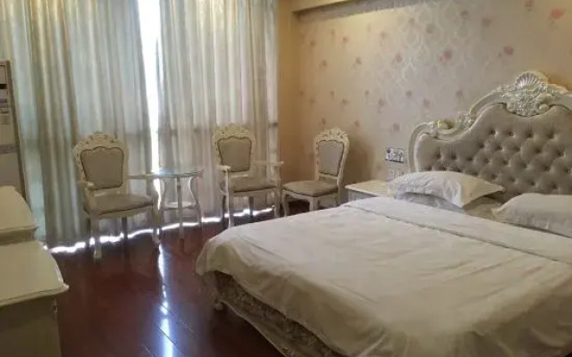 MAXACCOM Future Hotel
