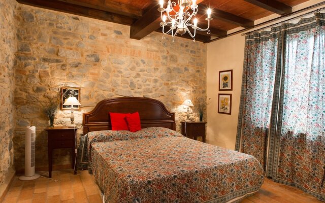 Luxurious Villa in Tabiano Castello with Swimming Pool
