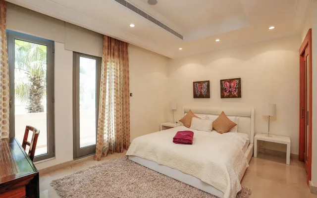 Kennedy Towers - Signature Villa L