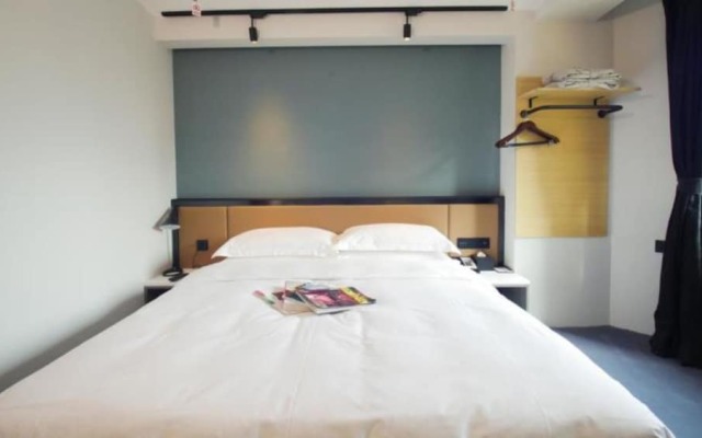 KT Hotel (Gangwan Square)