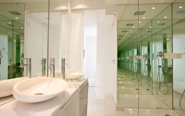 Yosemite Southgate Hotel & Suites