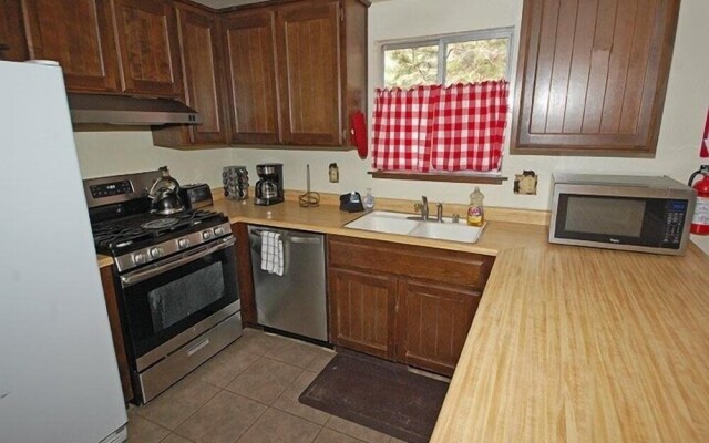 1987 Cherokee St. 3 Bedroom Home