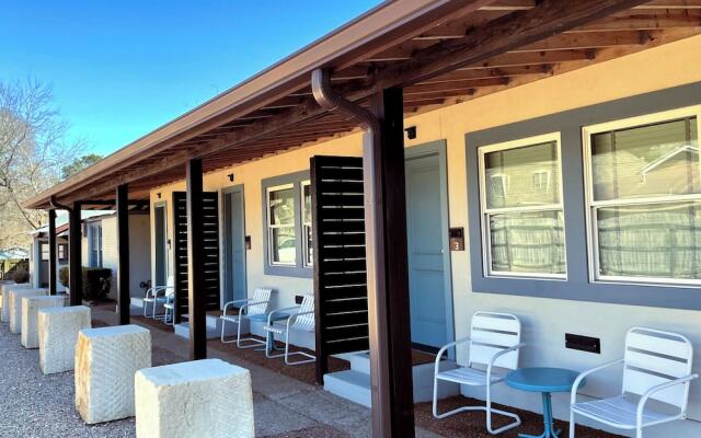 The Dixie Motel Brenham