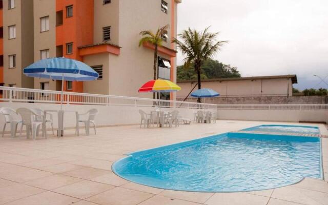 Sun Way Apartamento com piscina e churrasqueira.