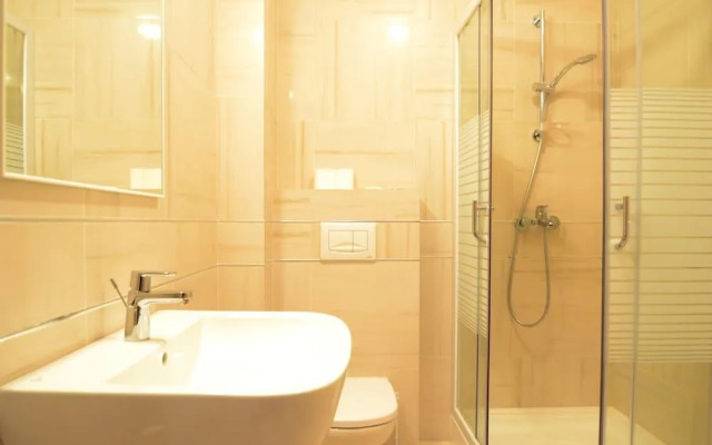 Uptown Residence Apartments