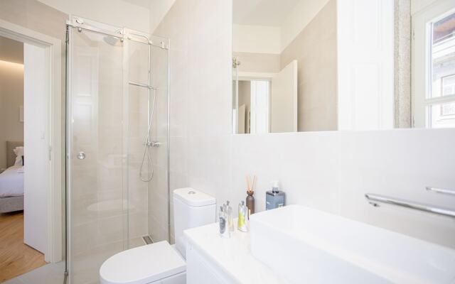 Liiiving - Aliados Stone Apartment