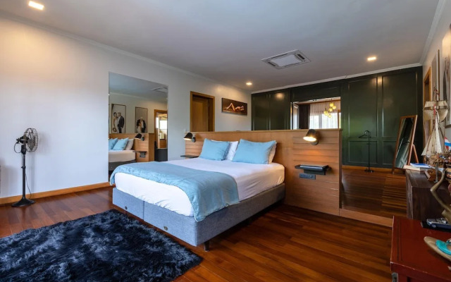 Large 6 Bed Luxury Villa on the Golf Course (PHJ)