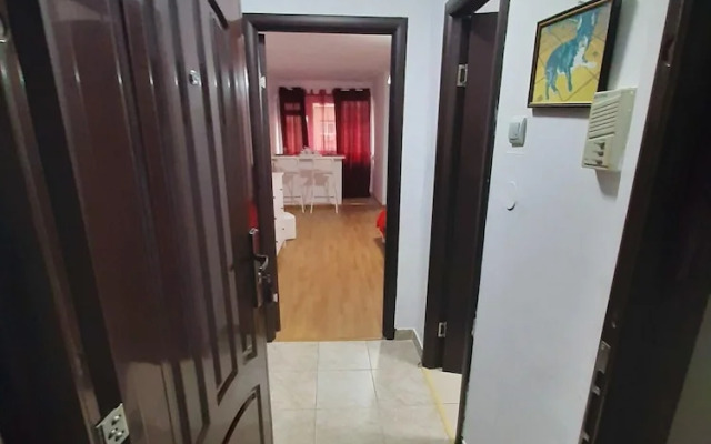 Apartment With one Bedroom in Sector 3, București, With Wonderful City View and Wifi - Near the Slopes