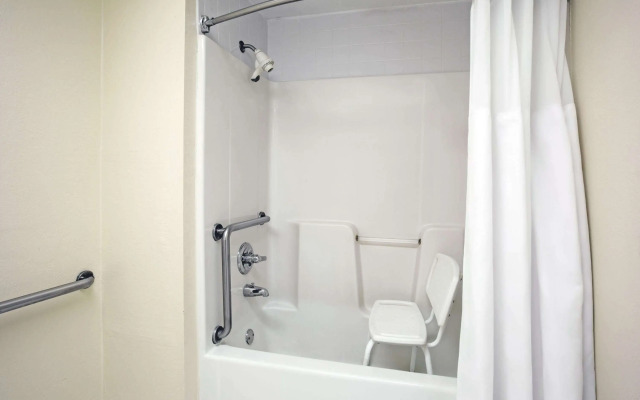 Ramada by Wyndham Pelham