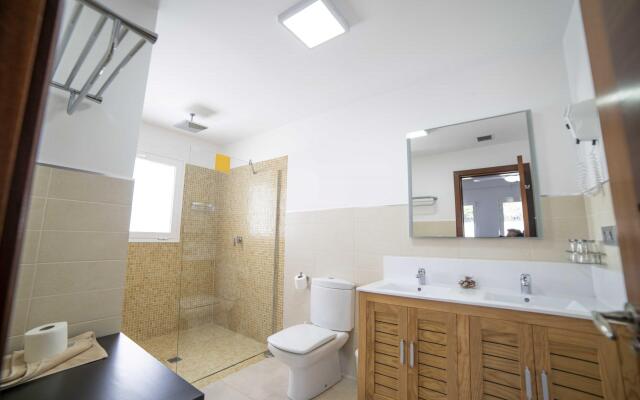 Ananda (L1) in Tias with 4 bedrooms and 4 bathrooms