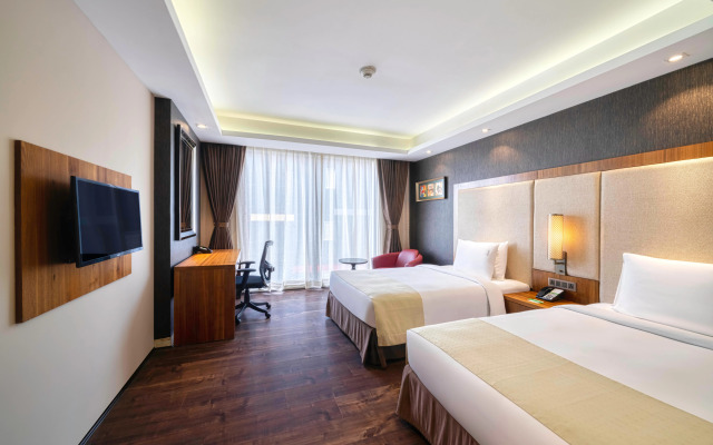 Holiday Inn Kolkata Airport by IHG