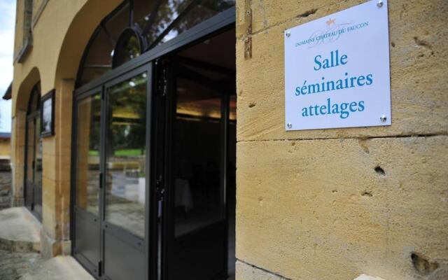 Le Domaine Chateau du Faucon