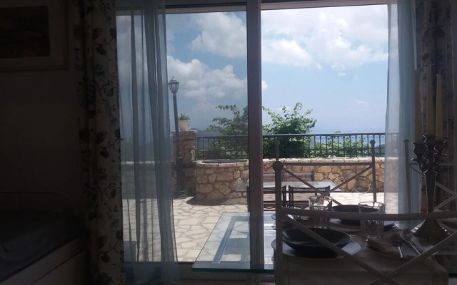 Estate Dafnopanagia Luxury Apartment