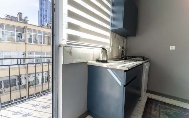 Hexa Suites Hotel