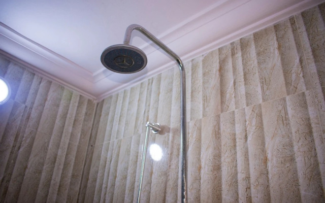 Impex Edge Hotel And Suites