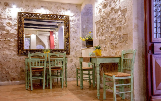 Leo Hotel