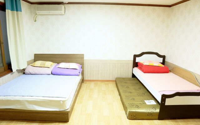 Seoul Myeongdong Stay - Hostel