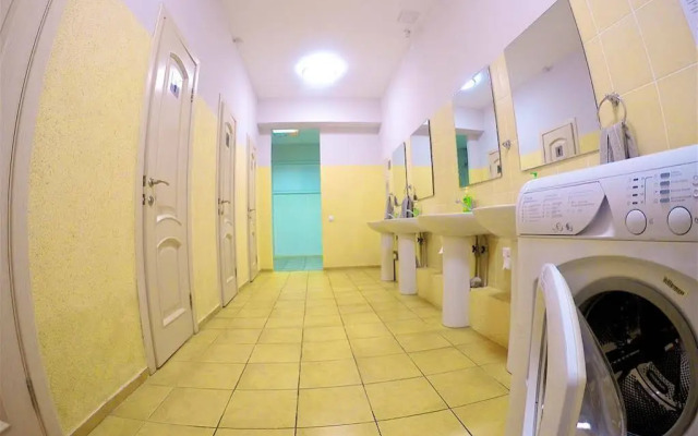 Hello Hostel