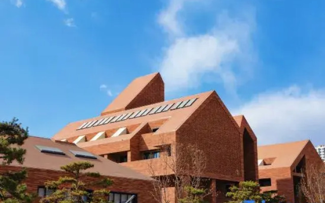 Tangshan Hotel