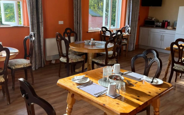 Douglasha House V93RX64