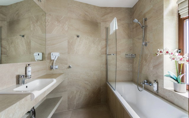 Excelsior Boutique Hotel