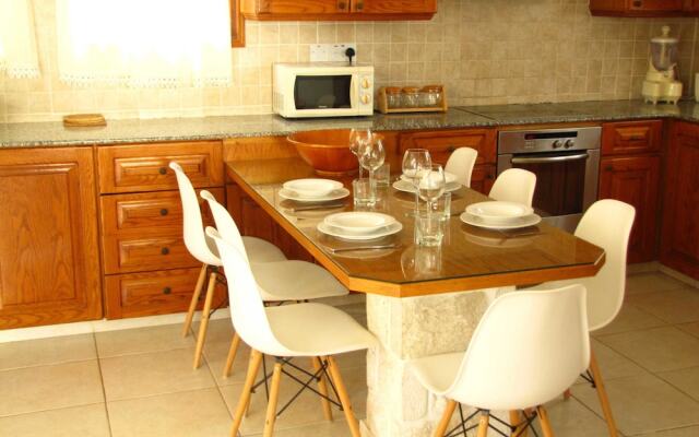 Webooking Knossos Villa