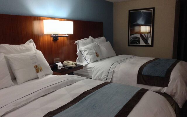 DoubleTree by Hilton Chatsworth