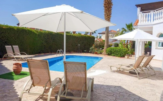 Queens Paradise 6 in Peyia